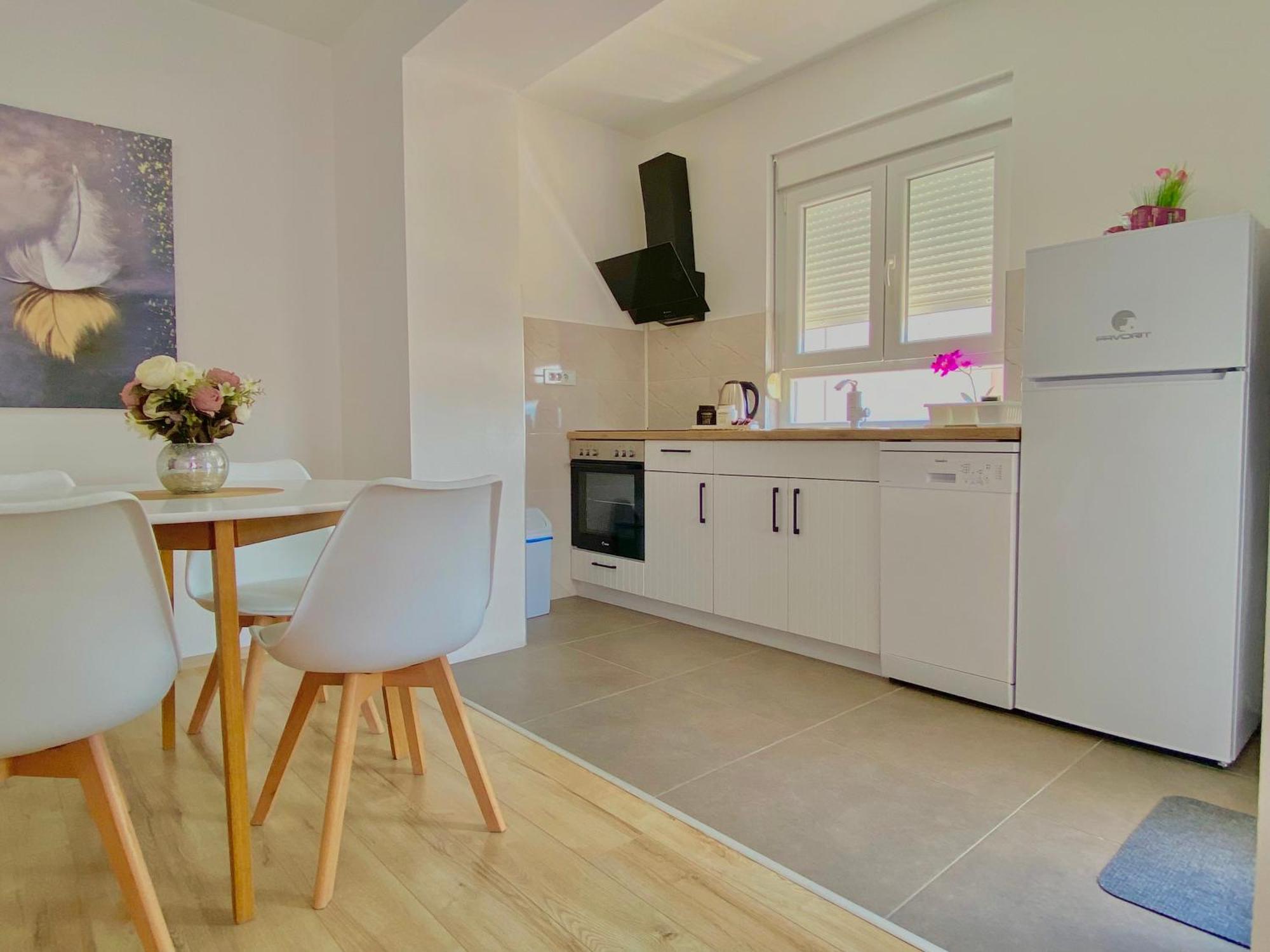 Chavdar Apartment *